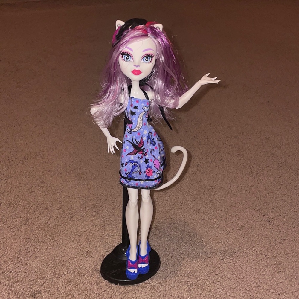 MONSTER HIGH DOLL! SHIPWRECKED CATRINE DEMEW DOLL!